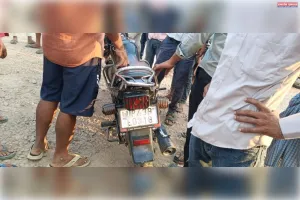 अयोध्या जा रहे भाई-बहन को ट्रक ने रौंदा, बहन की मौके पर मौत