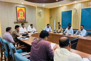 गोरखपुर; मिट्टी खनन और डम्पर परिवहन पर प्रशासन का बड़ा एक्शन