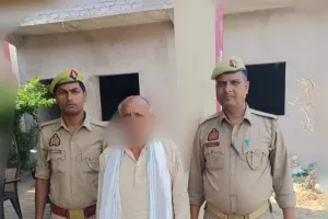 ओबरा पुलिस एक नफर वारण्टी गिरफ्तार, भेजा न्यायालय