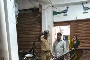 18 लाख वसूली, 40 लाख की नई मांग और मासिक रंगदारी का आरोप; पुलिस कार्रवाई पर सवाल