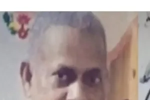 कार चालक ने गुटखा थूकने के लिए खोल दिया कार का गेट, स्कूटी सवार की टकराकर मौत