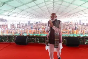 मोदी की 12 वर्षों की सत्ता और आम आदमी: वादे, बदलाव और ज़मीनी हकीकत