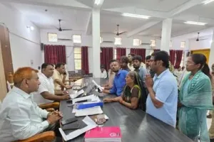 तहसील दिवस पर आये आवेदन पत्रो के निस्तारण की डीएम के टेस्टिंग में फेल।
