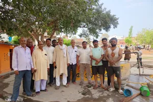 पानी संकट के बीच जन सहयोग की बड़ी पहलग्राम प्रधान, समृद्धि जन कल्याण ट्रस्ट ने संभाली कमान, बीजपुर सब्जी मंडी के पुराने कुएं की कराई सफाई
