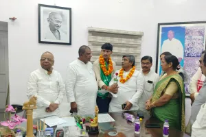 राजद ने युवा चेहरे पर जताया भरोसा, डेवा पंचायत के मुखिया संतोष कुमार बने धनरूआ प्रखंड कार्यकारी अध्यक्ष