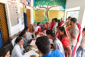 100 दिवसीय टीबी मुक्त भारत अभियान के तहत ताला गांव में लगा स्वास्थ्य शिविर