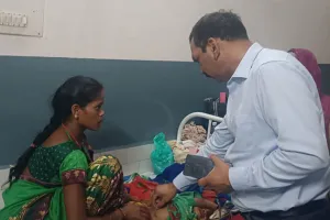 सीएमओ पहुंचे सामुदायिक स्वास्थ्य केंद्र दुद्धी , वार्ड में मरीजों एवं सरकार द्वारा प्रदत्त जन सुविधाओं का जाना हाल