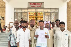 नवीन परती बंजर भूमि पर अवैध अतिक्रमण हटाने को लेकर डीएम से हुई शिकायत*