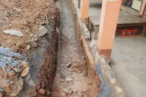 कोन में नाली निर्माण कार्य में भारी अनियमितता का आरोप, स्थानीय लोगों में आक्रोश