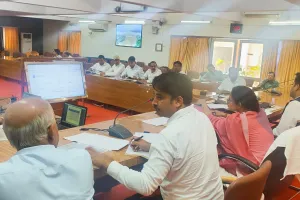 आईजीआरएस शिकायतों के गुणवत्तापूर्ण निस्तारण पर जिलाधिकारी का विशेष जोर