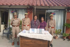 गोरखपुर : ढाई साल तक ज्वैलरी शोरूम में खेलती रहीं करोड़ों के गहनों का खेल, दो सेल्स गर्ल गिरफ्तार