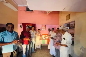 कांग्रेस कार्यकर्ताओं ने राहुल गांधी  का जन्मदिन मनाया  