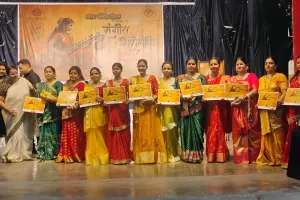 लोक-सांस्कृतिक प्रस्तुतियों की धूम, कलाकारों ने बांधा समां