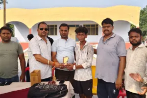 राष्ट्रीय नवनिर्माण सेना ट्रस्ट द्वारा संचालित राष्ट्रीय नवनिर्माण क्रिकेट सेना की प्रतियोगिता में रोमांचक मुकाबले