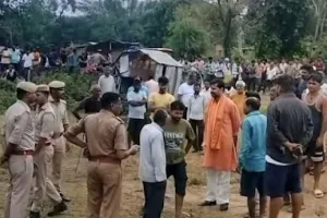 वाल्टरगंज के महदेव गांव मे तालाब मे उतराता मिला किशोर का शव