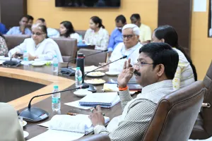विकास कार्यों एवं कानून व्यवस्था की समीक्षा बैठक।