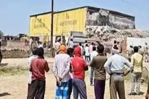 फाफामऊ कोल्ड स्टोरेज हादसा: सात आरोपितों पर लगेगा गैंगस्टर एक्ट, अवैध संपत्ति होगी जब्त।