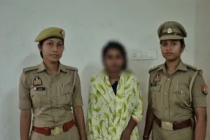 गोरखपुर : मोबाइल विवाद में सास पर चाकू से हमला करने वाली बहू गिरफ्तार