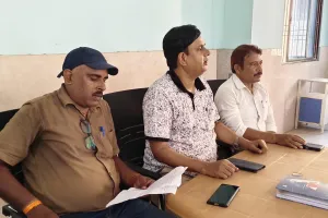परिवार नियोजन एवं लू से बचाव को लेकर आशा कार्यकर्ताओं की बैठक आयोजित