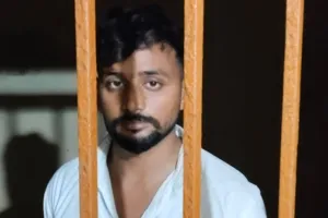 ख़जनी में वायरल वीडियो के आधार पर कार्रवाई, नीलगाय को दौड़ाने वाला युवक गिरफ्तार