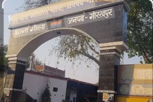गोरखपुर : गोला में चोरों का धावा, एक ही गांव के दो घरों से लाखों के जेवरात चोरी एक ही रात में दो वारदात, ग्रामीणों में दहशत