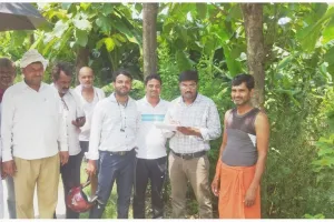कुशीनगर: रेलवे लाइन में आने वाले पेड़ों का सर्वे पूरा, किसानों के मुआवजे की राह हुई आसान!