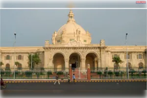 यूपी समेत कई राज्यों में वक्त से पहले विधानसभा चुनाव की आहट।
