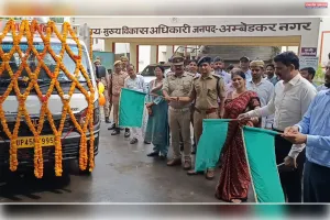 सखियां लोगों को देंगी यातायात नियमों की जानकारी, जागरूकता वाहन रवाना