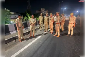बर्रा एलिवेटेड पुल पर सड़क दुर्घटना में एक सिपाही समेत दो की मृत्यु, एक सिपाही घायल 