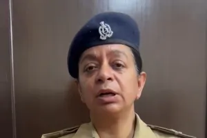 ज्वैलर्स से पहले विश्वास बढ़ाया, फिर ज्वैलरी भरा बैग लेकर रफ़ूचक्कर 