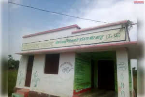 नैडी़ कठारी ग्राम प्रधान पर भ्रष्टाचार के आरोप ग्रामीणों ने की जांच की मांग। 