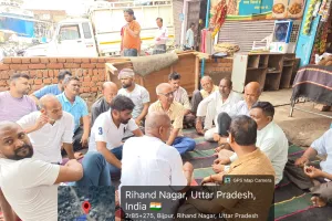 भीषण गर्मी में बिजली संकट से उबल पड़ा बीजपुर, एनटीपीसी और ठेकेदार के खिलाफ फूटा जनाक्रोश
