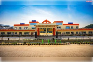 पनकी धाम रेलवे स्टेशन : आस्था, आधुनिकता और सुगम रेल यात्रा का नया प्रवेशद्वार।