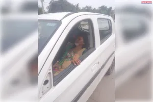 ड्यूटी से लौट रहीं चिकित्सक डॉ. मधु जायसवाल सड़क हादसे में घायल, साथी डॉक्टर भी जख्मी।