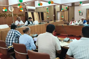 मतदान केन्द्रों के आलेख्य प्रकाशन पर राजनीतिक दलों के साथ बैठक सम्पन्न