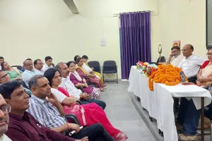 सेवानिवृत्ति  प्रो. मंजूलता को दी गई भावभीनी विदाई।