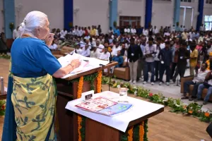 राज्यपाल  की अध्यक्षता में  (रज्जू भय्या) विश्वविद्यालय  का नवम दीक्षांत समारोह संपन्न।