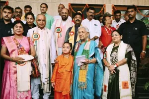 श्रृंग्वेरपुरधाम में 11 लाख पार्थिव शिवलिंग निर्माण महायज्ञ का राज्यपाल को निमंत्रण,।