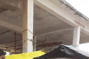सावन के मद्देनजर कॉवड़ यात्रा मार्ग पर  मीट, मुर्गे  मांस की  दुकानों प खाद्य सुरक्षा एवं औषधि प्रशासन विभाग की टीम ने किया औचक निरीक्षण , दी चेतावनी