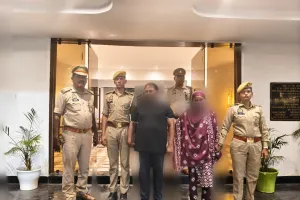 सोनभद्र में नव तस्करी गिरोह पर  जनपद पुलिस का बड़ा प्रहार,₹25-₹25 हजार के दो इनामिया मानव तस्कर गिरफ्तार