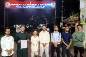 महिला–बच्चों सुरक्षा की मांग को लेकर राताबाड़ी थाने में USB ने सौंपा ज्ञापन।