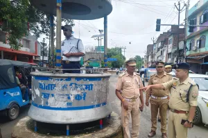 सुगम व सुरक्षित यातायात के लिए डीसीपी ने किया प्रमुख चौराहों का निरीक्षण 