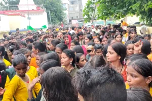श्रावण के प्रथम सोमवार को निकला भव्य जुलूस, वातावरण हुआ भक्तिमय