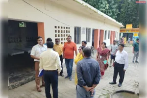 राज्य आपदा प्रबन्धन प्राधिकरण की टीम ने किया बाढ़ शरणालय का निरीक्षण