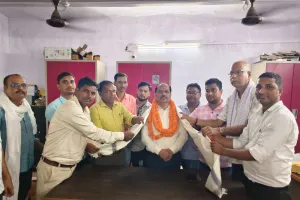इटवा में बीईओ महेंद्र कुमार का विदाई समारोह, शिक्षकों ने दी भावभीनी विदाई