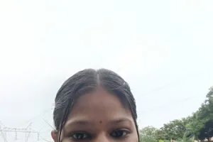 सिद्धार्थनगर : स्टेशन पहुंचने से पहले टूटा संपर्क, मोबाइल फोन बंद, मां तीन बच्चों के साथ गायब