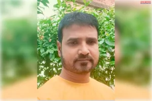 सिद्धार्थनगर : सनई-पकड़ी मार्ग पर डंपर पलटा, चालक की दर्दनाक मौत