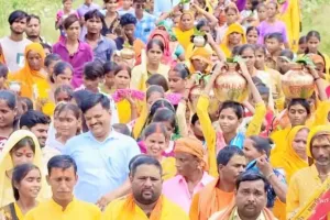 बिस्कोहर  में सावन के अंतिम सोमवार को  निकली कावड़ यात्रा : शिव भक्ति में डूबा शहर, हर ओर गूंज रहे हर -हर महादेव के जयकारे