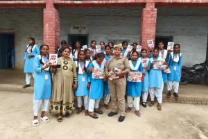 मिशन शक्ति व ऑपरेशन मजनू अभियान के तहत छात्राओं को किया जागरूक