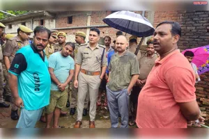 जर्जर मकान की छत गिरने से एक परिवार के छः लोगों की हुई दर्दनाक मौत